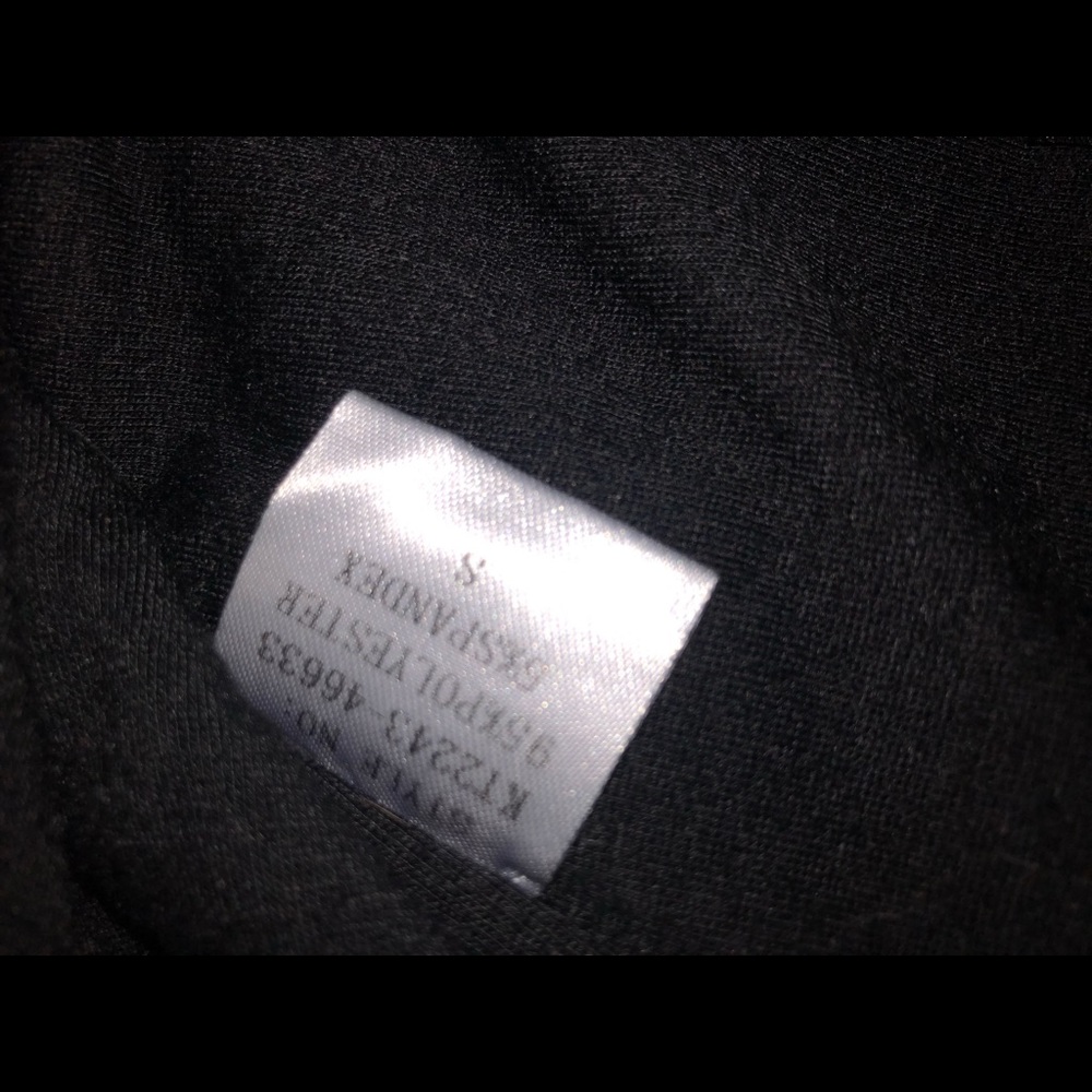 Black Structured Deep V Front Crop Top With Boning - image 3